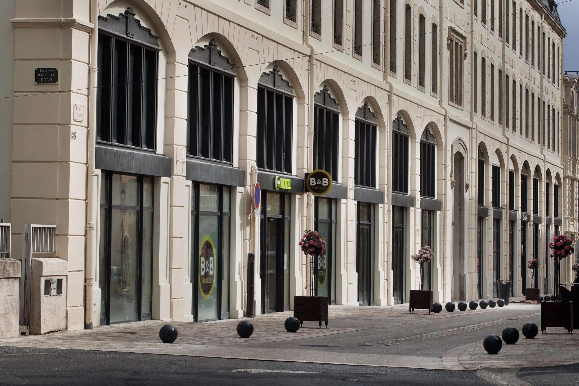 B&B Hotel Castres Centre Gambetta Zewnętrze zdjęcie
